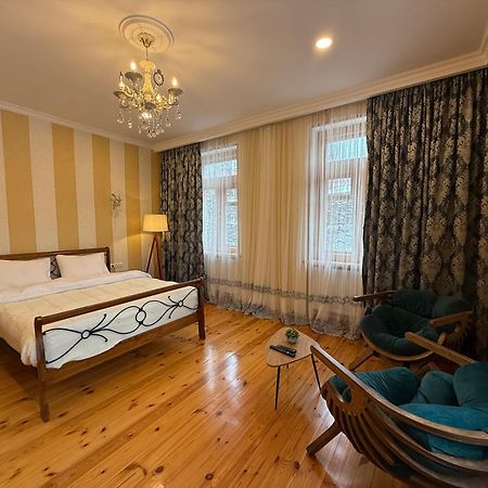 Graf Kazbegi Hotell Exteriör bild