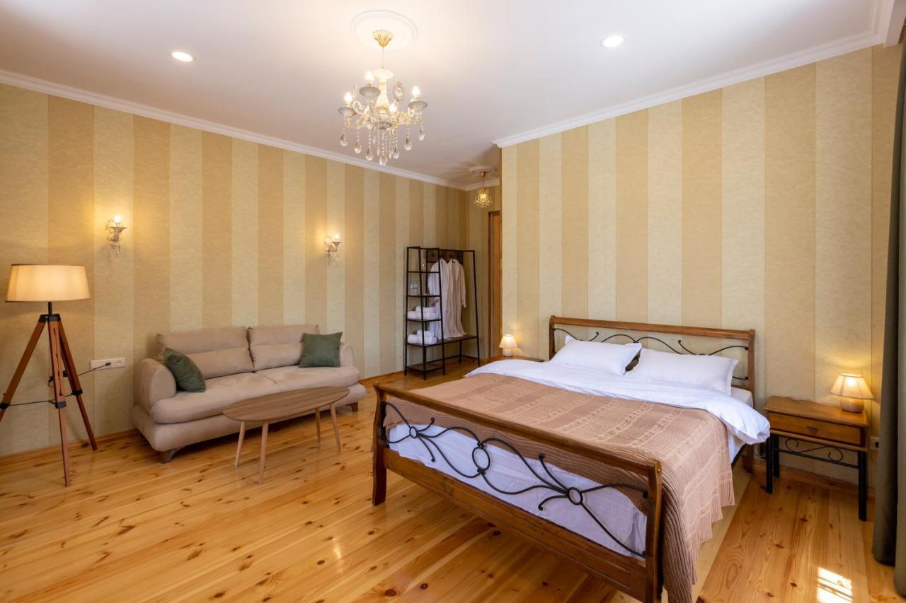 Graf Kazbegi Hotell Exteriör bild