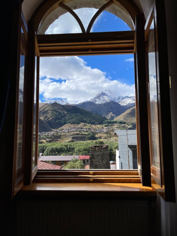 Graf Kazbegi Hotell Exteriör bild