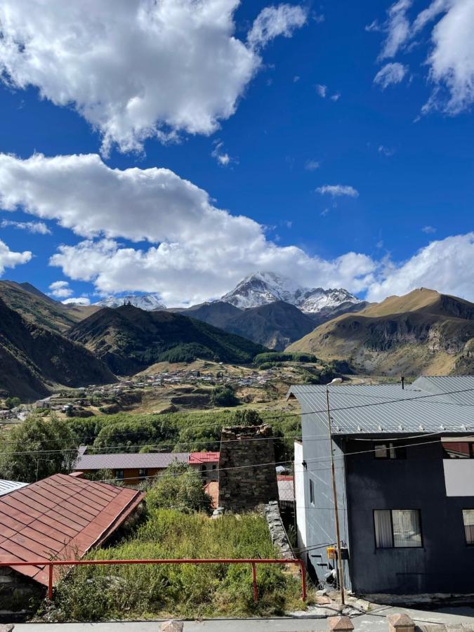Graf Kazbegi Hotell Exteriör bild