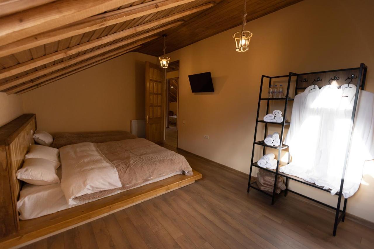 Graf Kazbegi Hotell Exteriör bild