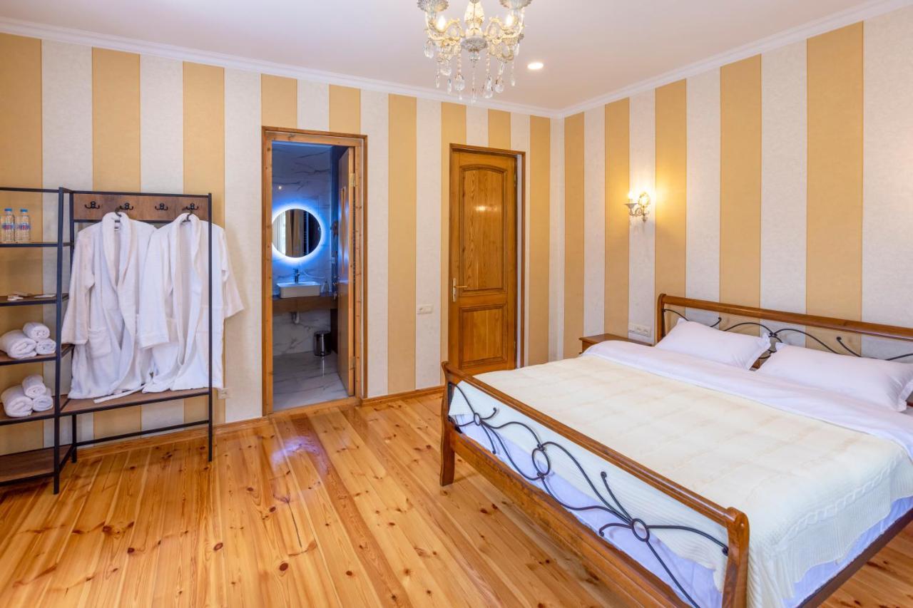 Graf Kazbegi Hotell Exteriör bild
