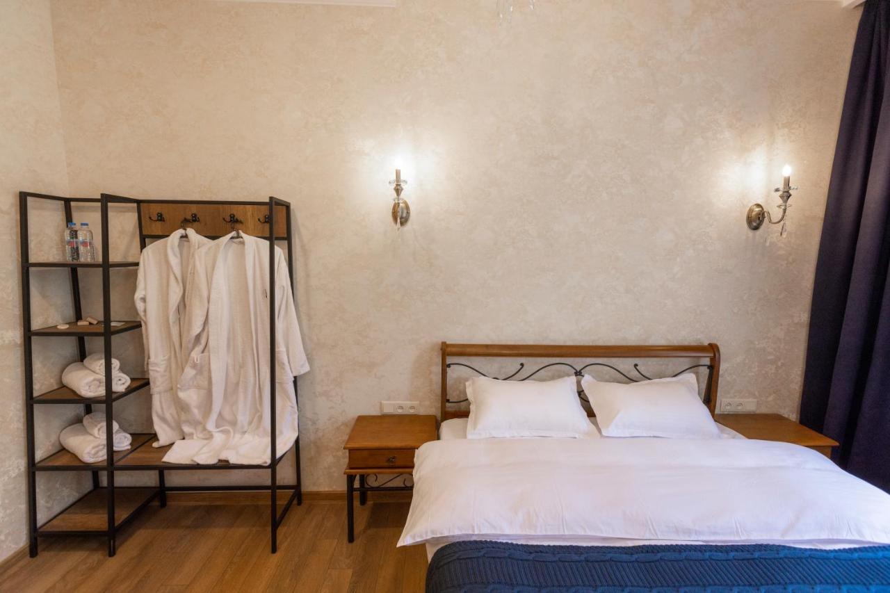 Graf Kazbegi Hotell Exteriör bild