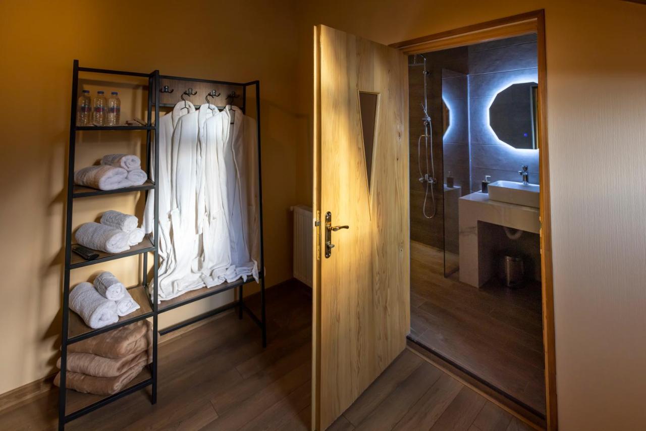 Graf Kazbegi Hotell Exteriör bild