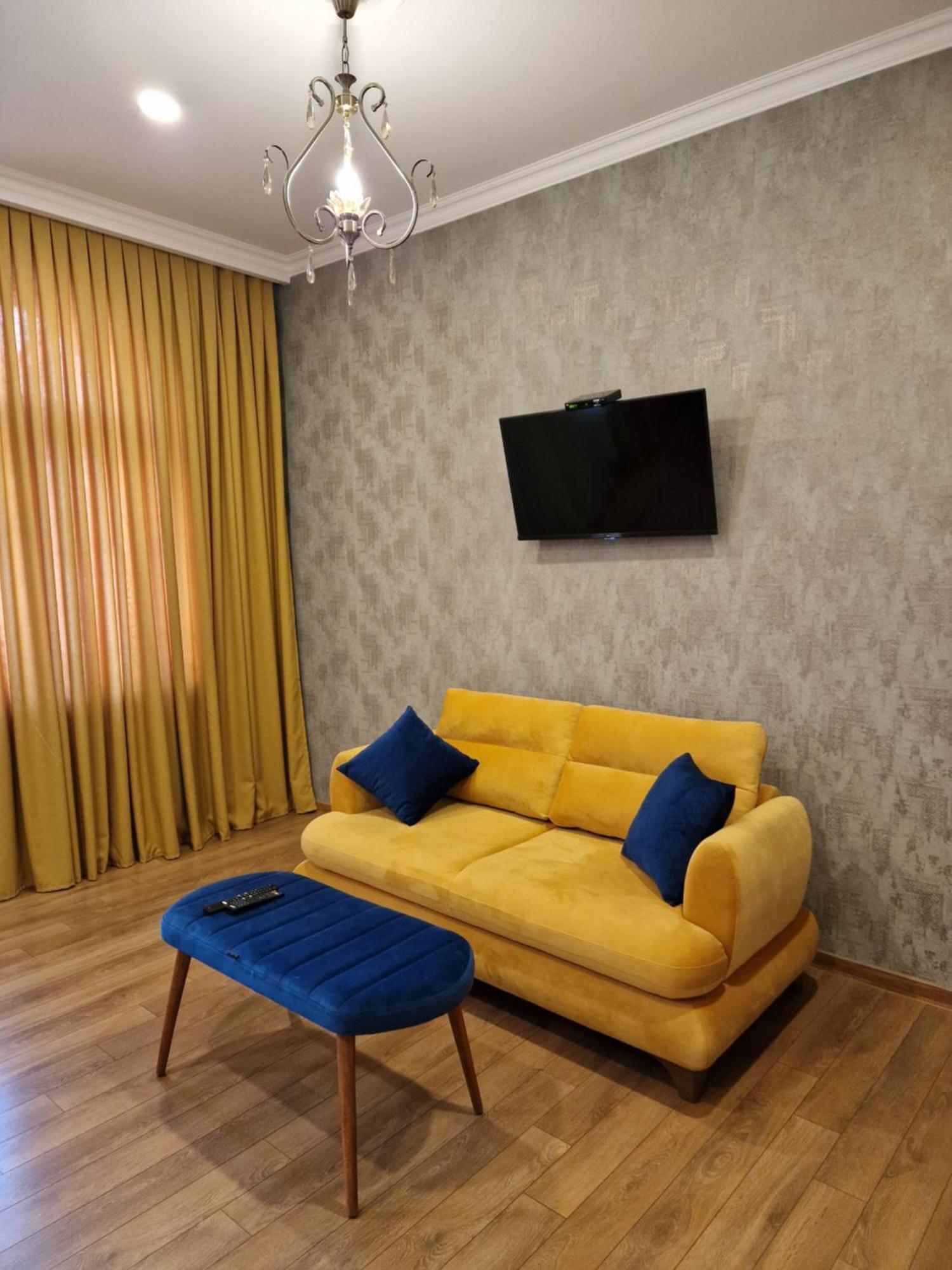 Graf Kazbegi Hotell Exteriör bild